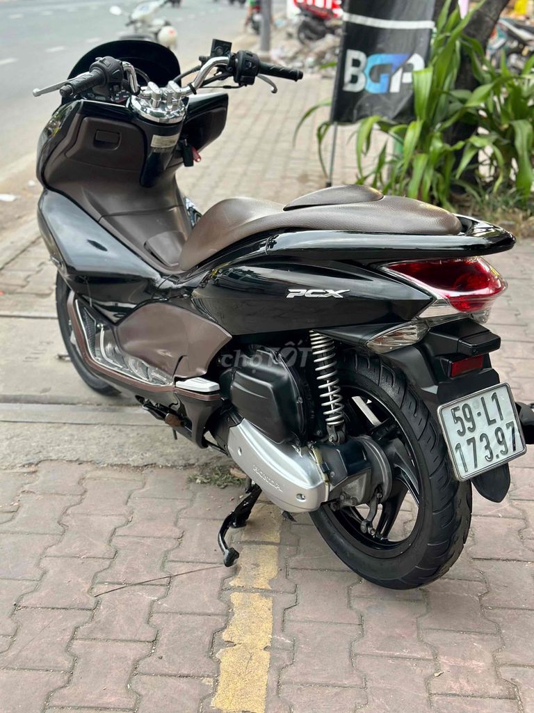 PCX 2011 Đen 30.000 km - BS TPHCM - CHÍNH CHỦ. Mua bán Xe máy tại Quận 12 Tp Hồ Chí Minh được đăng bởi Bùi văn hiếu hình 4