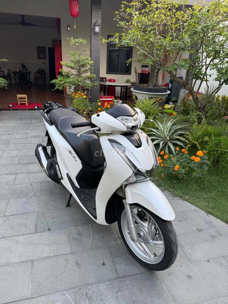 SH125 2017 Trắng rin 1 chủ Hỗ trợ góp