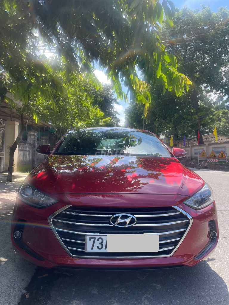 Hyundai Elantra 2018 1.6 AT - 41728 km. Mua bán Ô tô tại Huyện Vĩnh Linh Quảng Trị được đăng bởi Trung Phan hình 1
