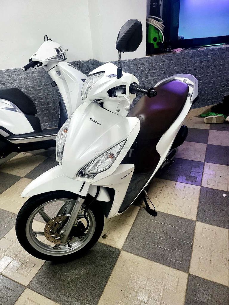 Vision 2018 chính chủ mua mới. Mua bán Xe máy tại Thành phố Vũng Tàu Bà Rịa - Vũng Tàu được đăng bởi Hà Lâm hình 1