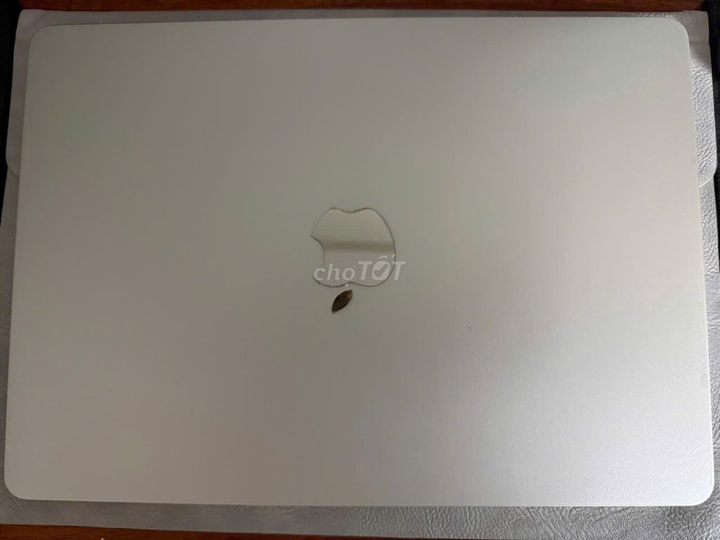 Apple Macbook Air M5 13 inch 16GB/512GB Trắng vàng. Mua bán Laptop tại Quận Long Biên Hà Nội được đăng bởi pHÁT tHỊNH hình 1