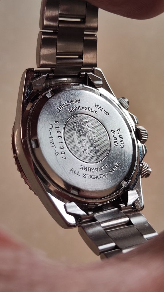 Đồng hồ thợ lặn Elgin Mỹ, mặt số trắng phối đen