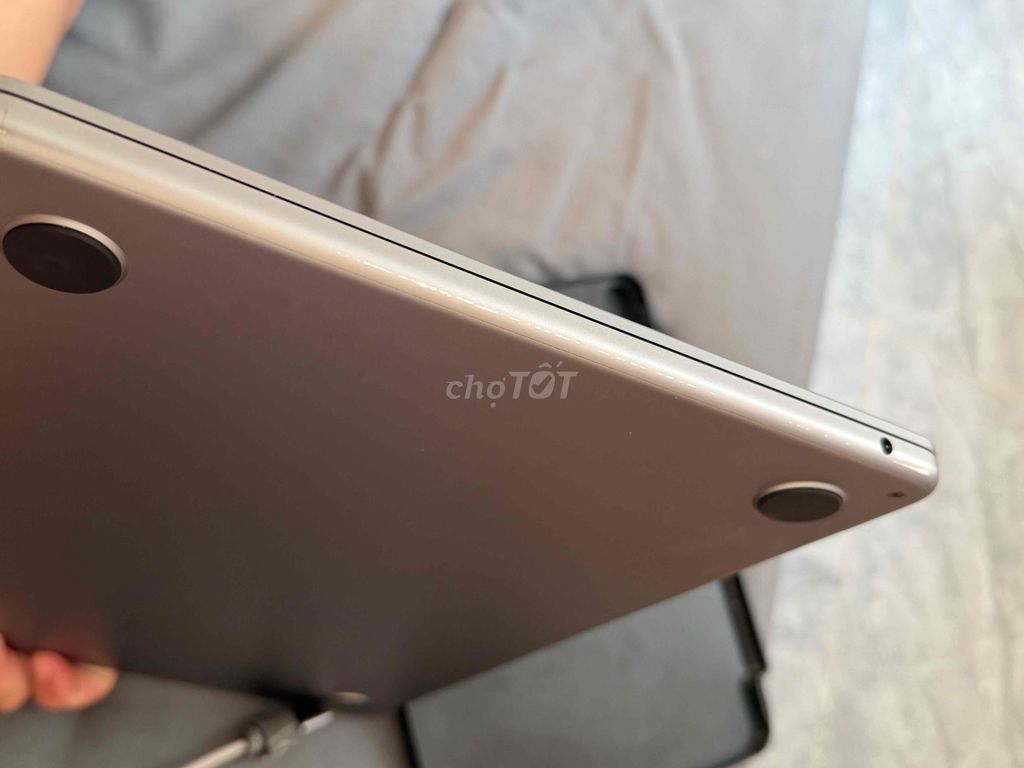 Apple Macbook M2 Xám. Mua bán Laptop tại Quận Phú Nhuận Tp Hồ Chí Minh được đăng bởi Nguyễn Phước Khang hình 1