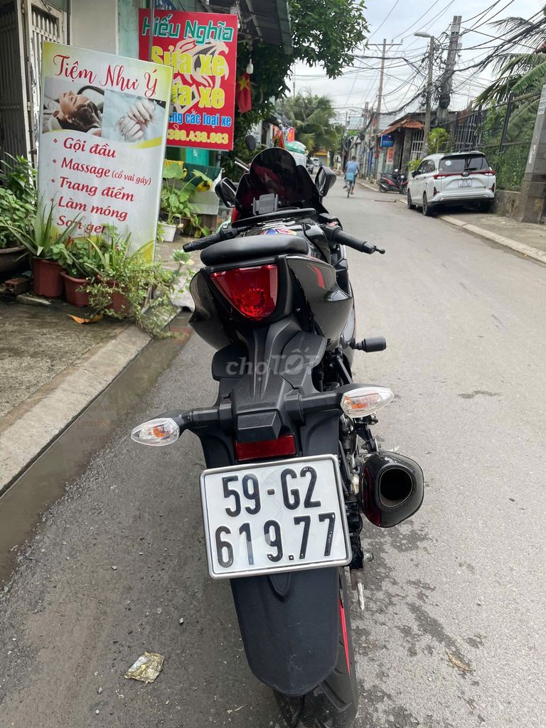 Suzuki GSX-R150 2019 Đen đỏ phanh abs ,  4196 km. Mua bán Xe máy tại Quận 12 Tp Hồ Chí Minh được đăng bởi vũ minh dũng  hình 5