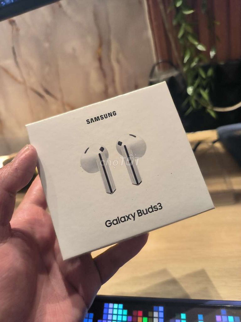 Tai nghe Samsung Buds 3 Trắng Còn đẹp. Mua bán Tivi, Âm thanh tại Thành phố Cà Mau Cà Mau được đăng bởi Lâm Thiện hình 1