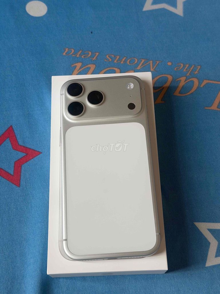 Apple iPhone 17 Pro Max 256GB Trắng. Mua bán Điện thoại tại Thị xã Bến Cát Bình Dương được đăng bởi Cao Xuân Minh hình 1