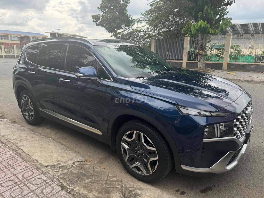 Hyundai Santa Fe 2022 2.5 Xăng Cao Cấp - 51000 km. Mua bán Ô tô tại Thành phố Dĩ An Bình Dương được đăng bởi Long hình 5