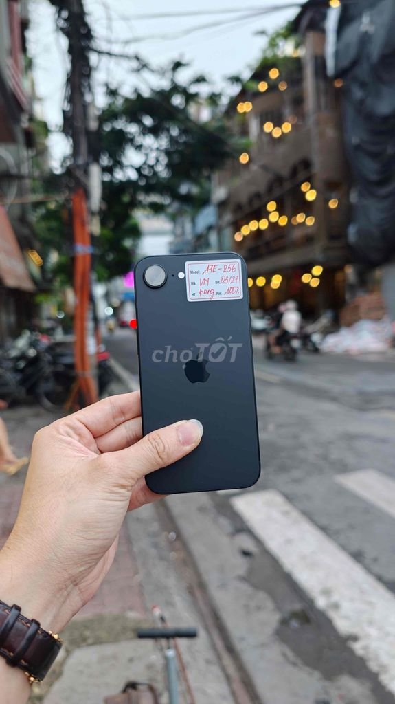 Apple iPhone 17e 256GB Black Vn likenew 03/2027. Mua bán Điện thoại tại Quận Đống Đa Hà Nội được đăng bởi Quý Hoàng hình 1