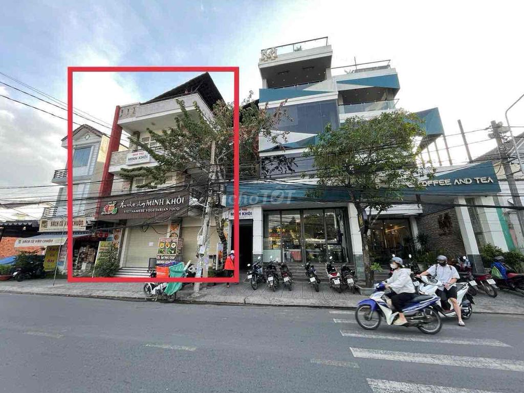 BÁN MẶT TIỀN HẺM 51 NGANG 10M , 1100m2