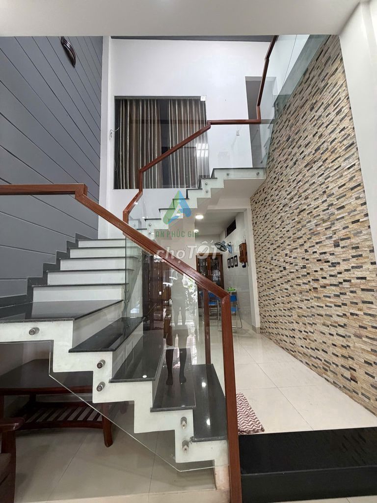 Аренда · 2 комн. · 70 м² · Quận Hải Châu, ул. Đường Nguyễn Thành Ý