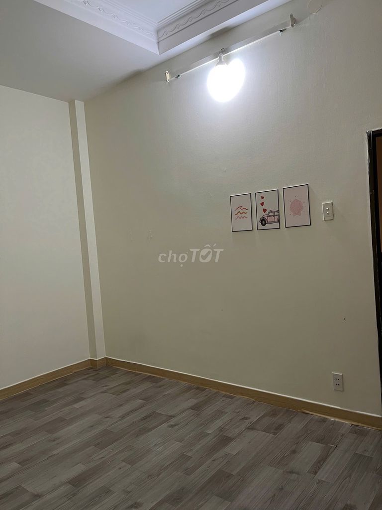 Cho nữ thuê phòng 125/101/45 Lê Văn Duyệt