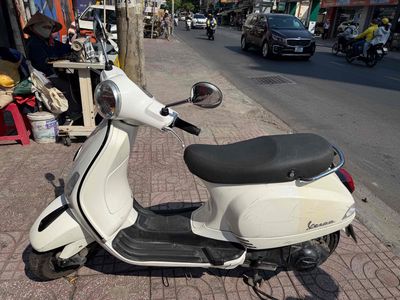 Piaggio Vespa LX125ie 2012 Trắng