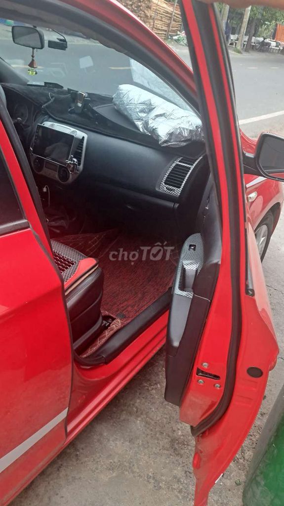 Hyundai i20 1.4 AT Màu Đỏ, Sản Xuất 2010. Mua bán Ô tô tại Thành phố Thủ Đức Tp Hồ Chí Minh được đăng bởi Hùng hình 1
