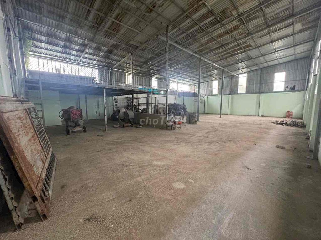 Cho thuê kho xưởng 600m2 tại phường Thạnh Lộc, Quận 12