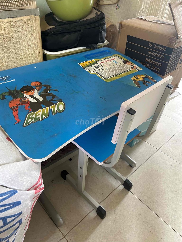 Bàn học Hòa Phát Ben 10 Xanh dương. Mua bán Bàn ghế tại Quận Tây Hồ Hà Nội được đăng bởi Fancy hình 1
