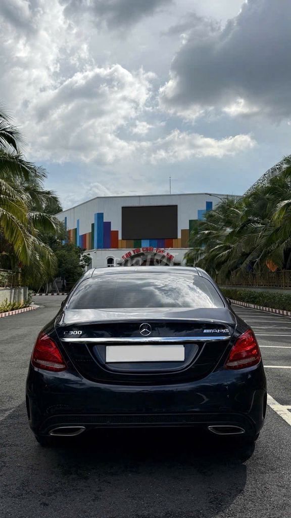 Mercedes Benz C300 AMG 2016 - 90000 km. Mua bán Ô tô tại Thành phố Thủ Dầu Một Bình Dương được đăng bởi trần thị khánh huyền  hình 18