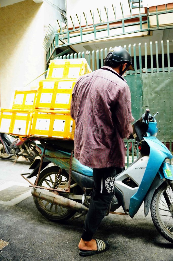 Tuyển nhân viên giao hàng. Việc làm tại Quận Thanh Xuân Hà Nội được đăng bởi Hải sản Ngọc Hân hình 4