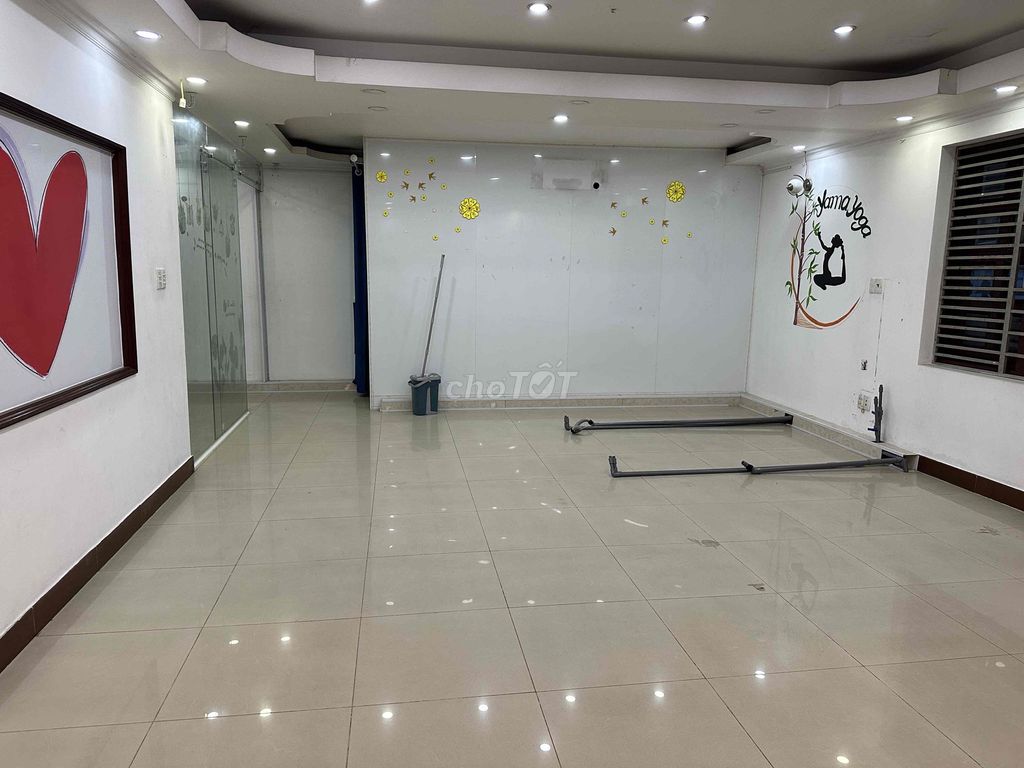 cho thuê mặt bằng tầng trệt