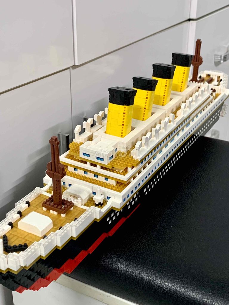 Lego tàu Titanic dài 56cm ( ráp sẵn )