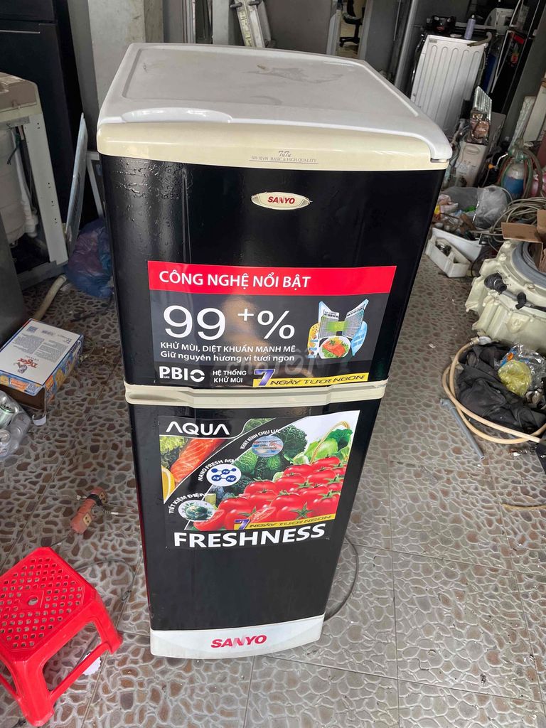 Tủ lạnh Sanyo 140L Đen trắng. Mua bán Tủ lạnh tại Quận Cẩm Lệ Đà Nẵng được đăng bởi Nghĩa hình 1