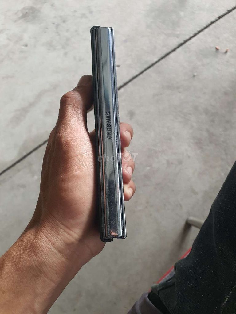 Samsung Galaxy Z Fold4 Đen. Mua bán Điện thoại tại Thành phố Thủ Đức Tp Hồ Chí Minh được đăng bởi Thien Vu hình 1
