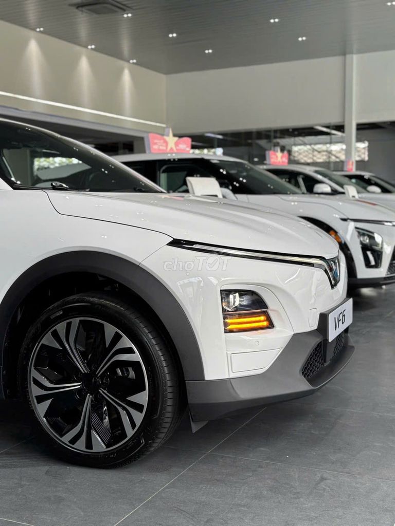 VINFAST VF6 VAY 90% TỔNG ƯU ĐÃI  HƠN 60 TRIỆU. Mua bán Ô tô tại Quận Tân Phú Tp Hồ Chí Minh được đăng bởi Chí Nhân VinFast hình 4