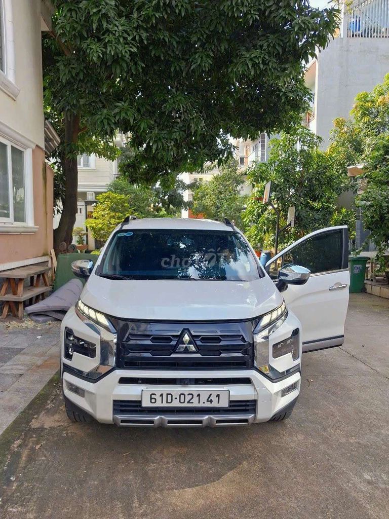 Mitsubishi Xpander Cross 2024 Trắng. Mua bán Ô tô tại Thành phố Thủ Đức Tp Hồ Chí Minh được đăng bởi Ms. Tú hình 3