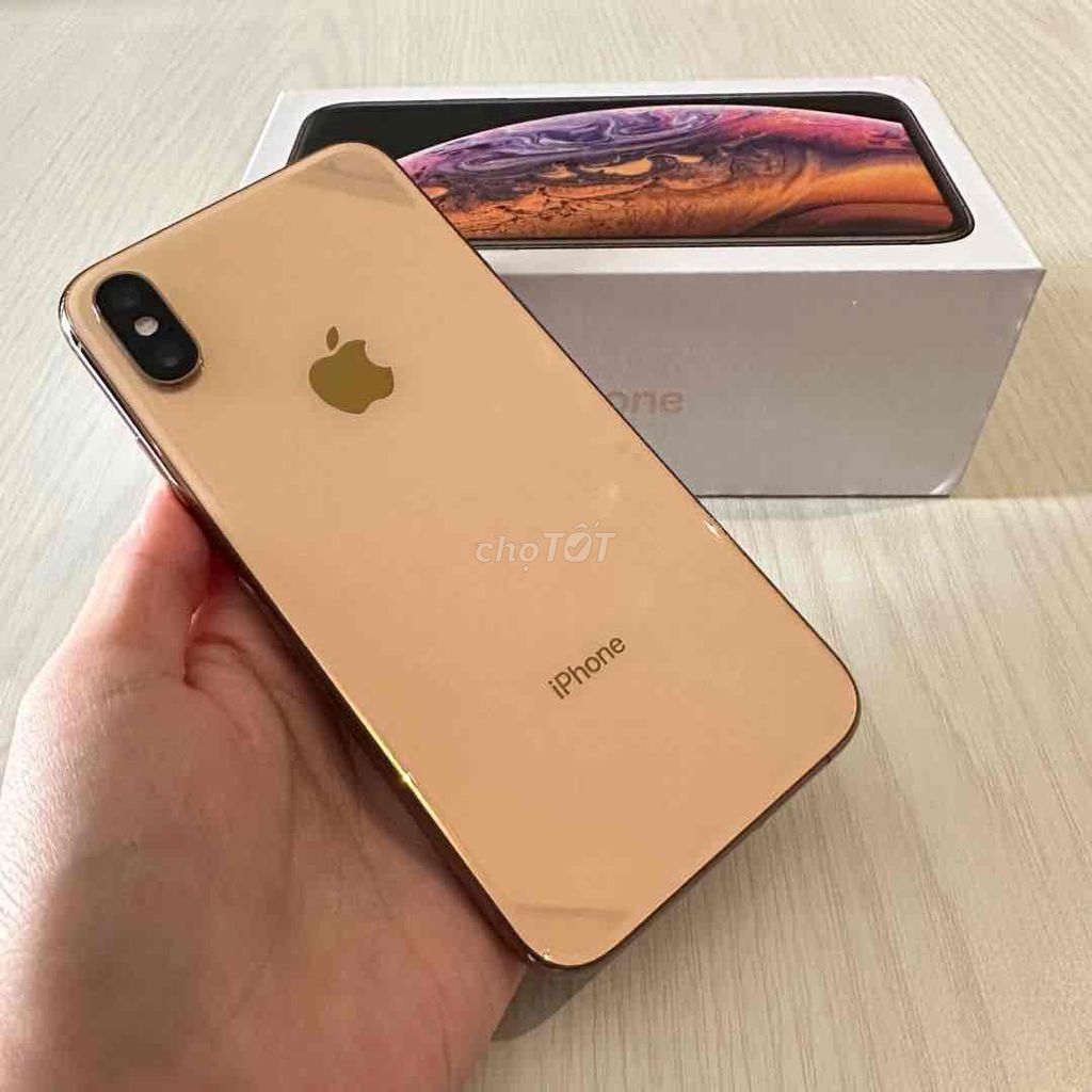 Iphone Xs Max 64G Gold đang sài cần pass lại