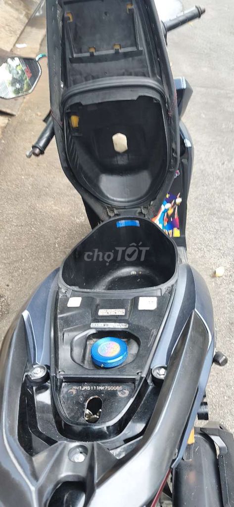 Honda Vario Темно-синий Менее 11 000 км