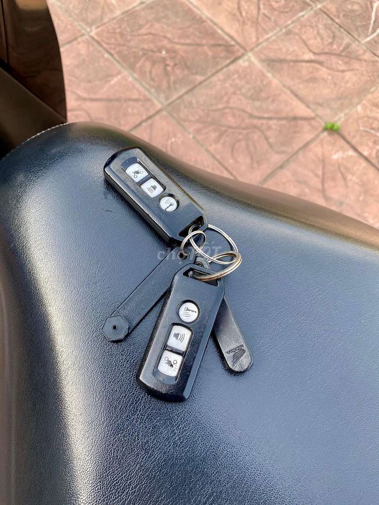 Hàng bỏ mẫu SH 150i ABS 2017 Máy Zin êm. Mua bán Xe máy tại Quận Ninh Kiều Cần Thơ được đăng bởi Xe Máy TÂN LIÊN HƯNG 1 91B hình 8