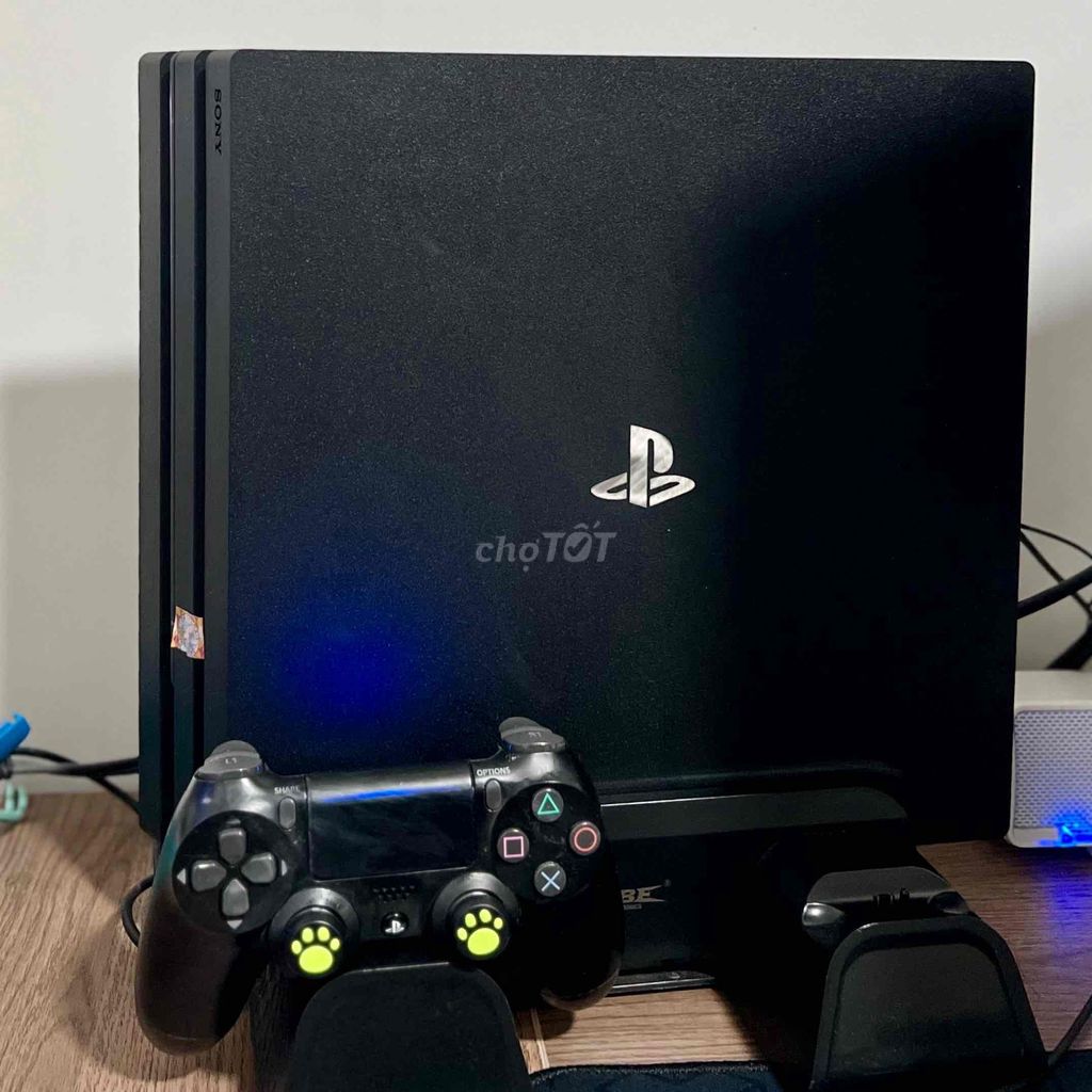 PS4 Pro - 1TB Full Box