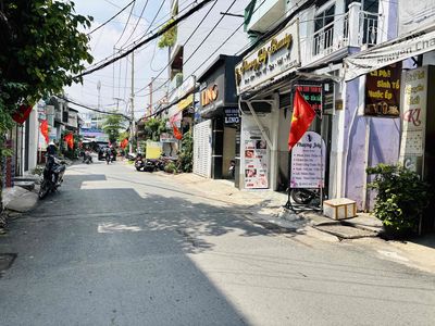XE TẢI TỚI CỬA 42M2 3 NGỦ FULL NỘI THẤT GẦN GA T3