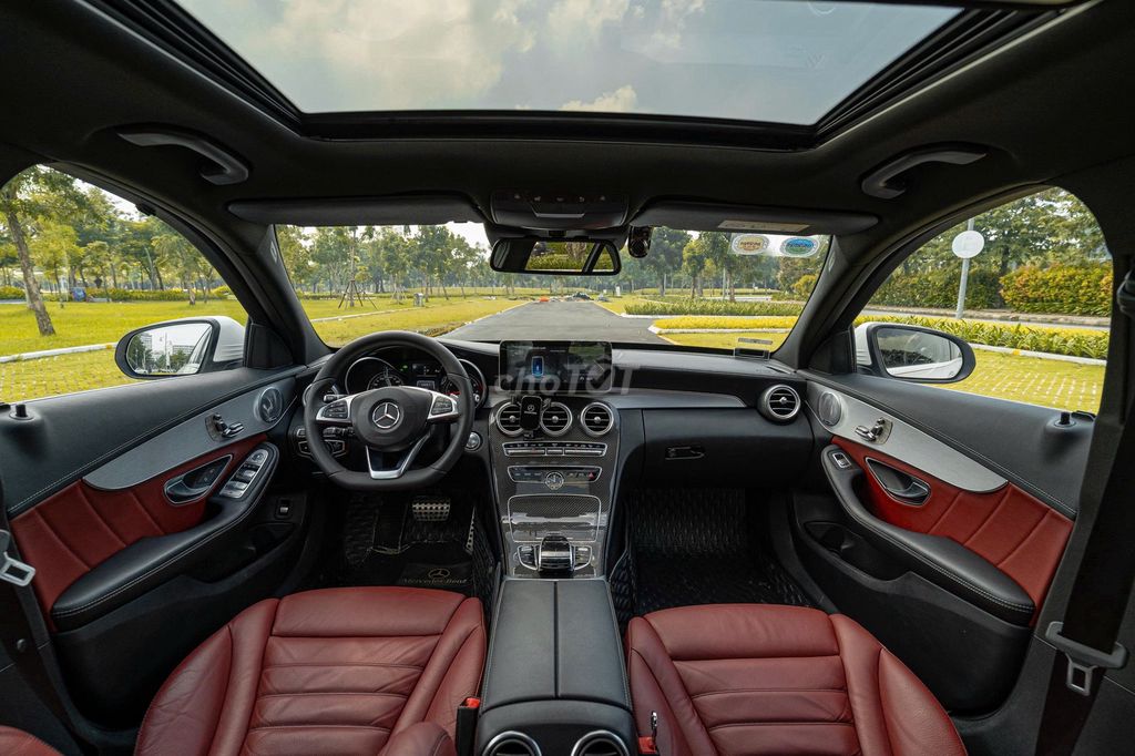 Hàng hiếm C300 AMG 2018 Trắng đỏ đồ chơi nhiều. Mua bán Ô tô tại Quận 7 Tp Hồ Chí Minh được đăng bởi tuấn anh hình 16