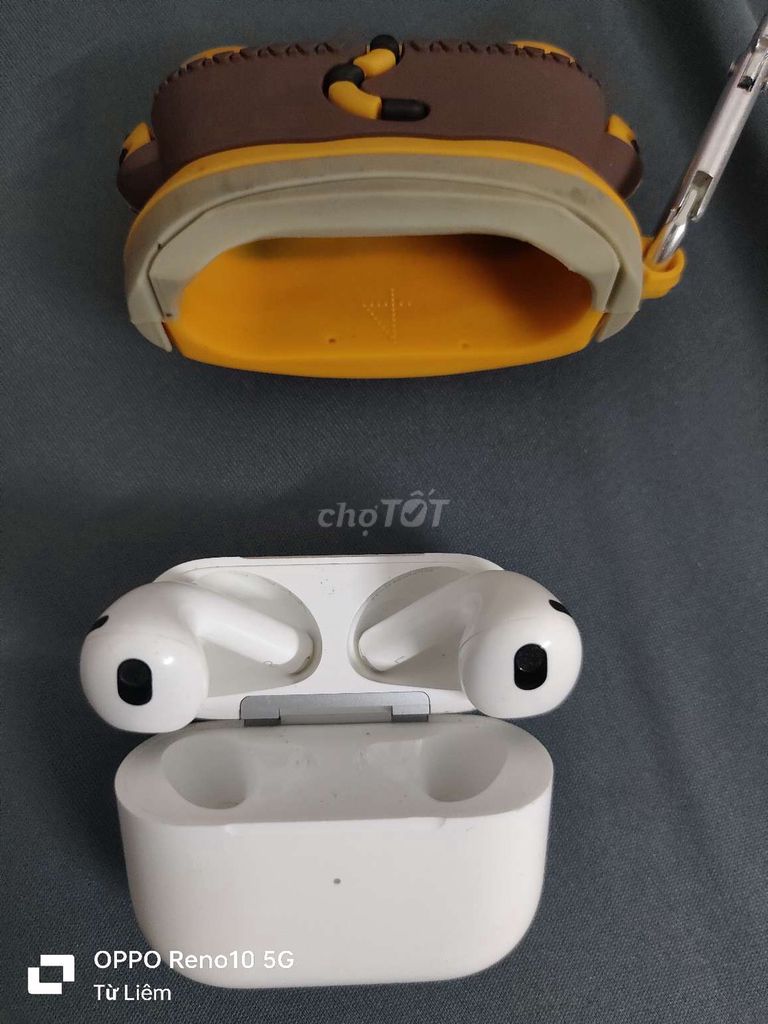 Tai nghe Apple AirPods Trắng Gần như mới. Mua bán Tivi, Âm thanh tại Quận Bắc Từ Liêm Hà Nội được đăng bởi chaiell hình 1