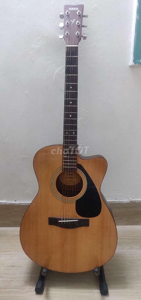 Guitar Yamaha FS100C