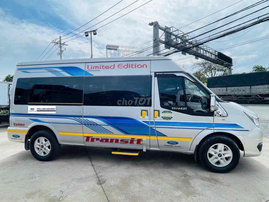 Ford Transit 2024 Rất Mới - Nhiều Phụ Kiện Lên Săn. Mua bán Ô tô tại Quận Tân Bình Tp Hồ Chí Minh được đăng bởi TRUNG TÂM XE LƯỚT CHÍNH HÃNG hình 6