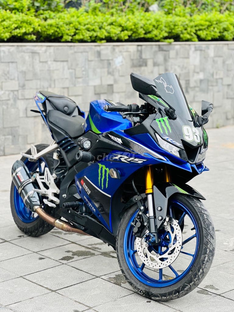 Yamaha R15V3 bản monster 2023 đẹp chất lướt zin