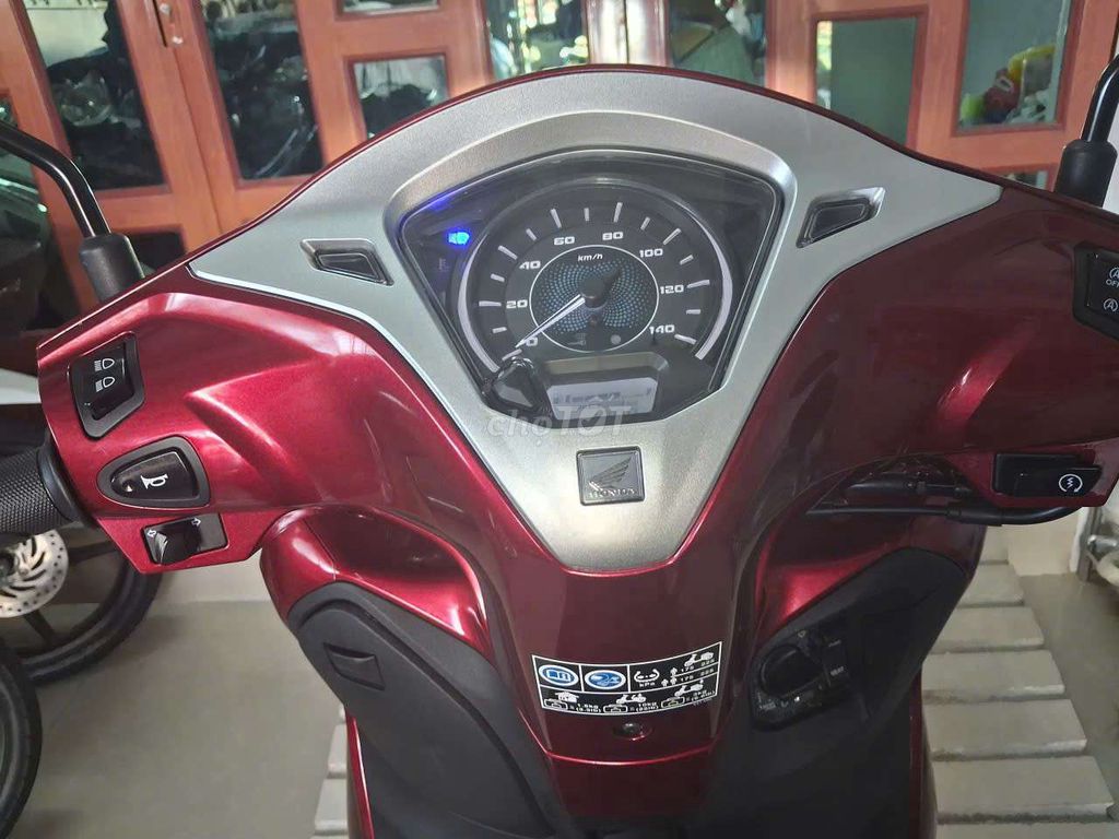 BÁN LEAD 2025 ZIN 100% TẠI VÀM CỐNG. Mua bán Xe máy tại Thành phố Long Xuyên An Giang được đăng bởi linhnguyen hình 20