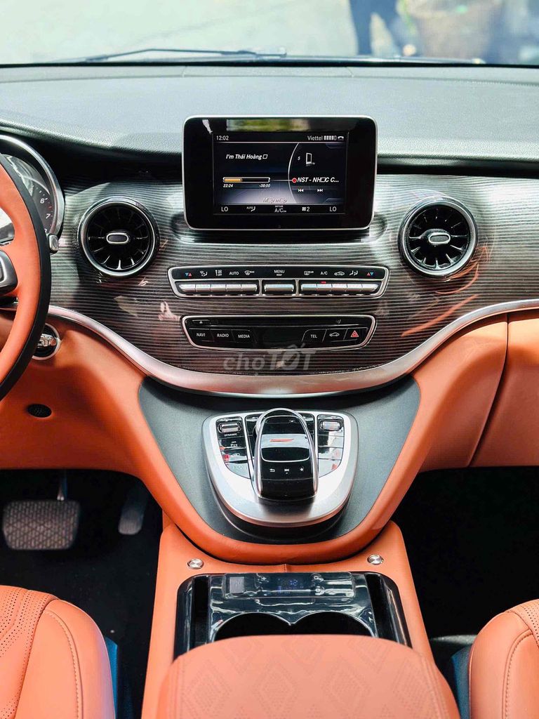 Mercedes Benz V Class 2020 V250 Luxury - 58000 km. Mua bán Ô tô tại Quận 8 Tp Hồ Chí Minh được đăng bởi Hồng Phúc hình 18