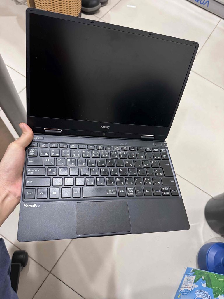 Laptop NEC i5 Gen 8 ram8/256G, nhẹ 12.5in, mượt. Mua bán Laptop tại Quận Bình Thạnh Tp Hồ Chí Minh được đăng bởi quit 2k2 hình 1
