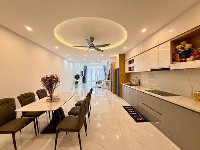 Rent · 4 bd · 100 м² · Quận Ngũ Hành Sơn, ул. khu bá tùng mở rộng 3