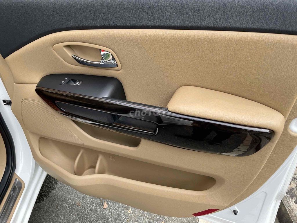 KIA SEDONA FULL DẦU 2021 Trắng 57.000km. Mua bán Ô tô tại Thành phố Thủ Đức Tp Hồ Chí Minh được đăng bởi Hoa Nguyen hình 8