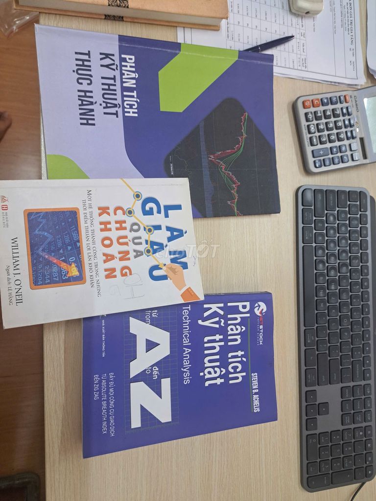 Sách Phân tích kỹ thuật thực hành chứng khoán. Mua bán Sách tại Quận Tân Bình Tp Hồ Chí Minh được đăng bởi Long hình 1