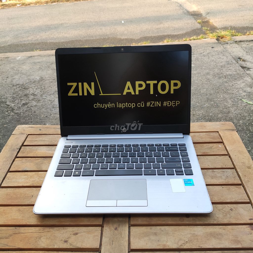 Chỉ 1.4 kg👉I5 đời cao👉Thanh lịch👉Mượt mà văn phòng. Mua bán Laptop tại Thành phố Biên Hòa Đồng Nai được đăng bởi Zin Laptop hình 1