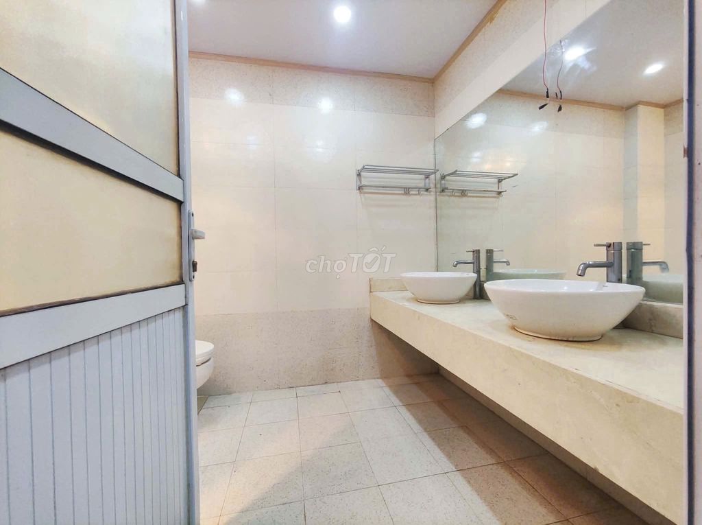 Nguyên căn Đội Cấn Ba Đình Full đồ 40mx4Tx4PN 11 triệu