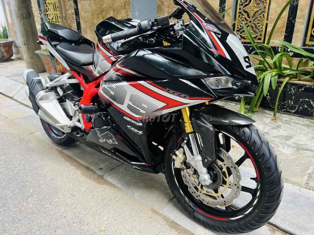 Honda CBR 250RR biển số 29 rất mới leng keng pkl. Mua bán Xe máy tại Quận Cầu Giấy Hà Nội được đăng bởi Tong motor xe may hình 2