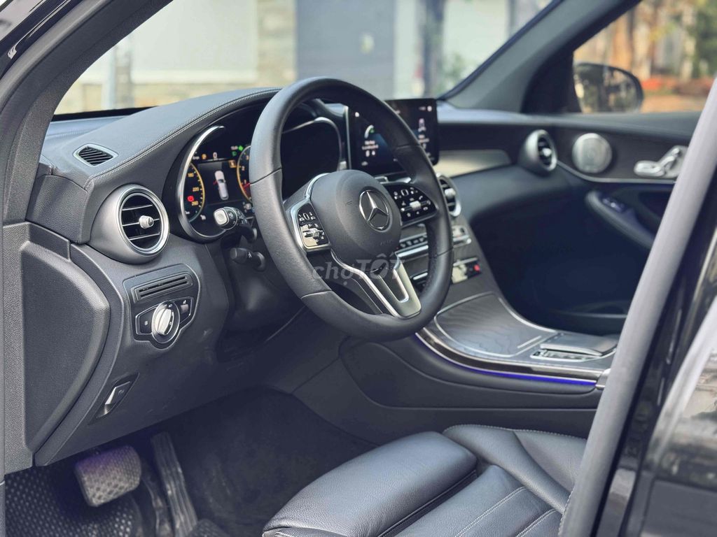 Mercedes Benz GLC 2021 200 4Matic - 43500 km. Mua bán Ô tô tại Quận Bình Tân Tp Hồ Chí Minh được đăng bởi Huỳnh Thiên Bảo hình 12