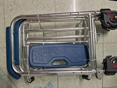 Thanh lý xe lăn cũ cho người già, còn rất mới 80%. Mua bán Nội thất, đồ gia dụng khác tại Quận 5 Tp Hồ Chí Minh được đăng bởi Phú Hùynh