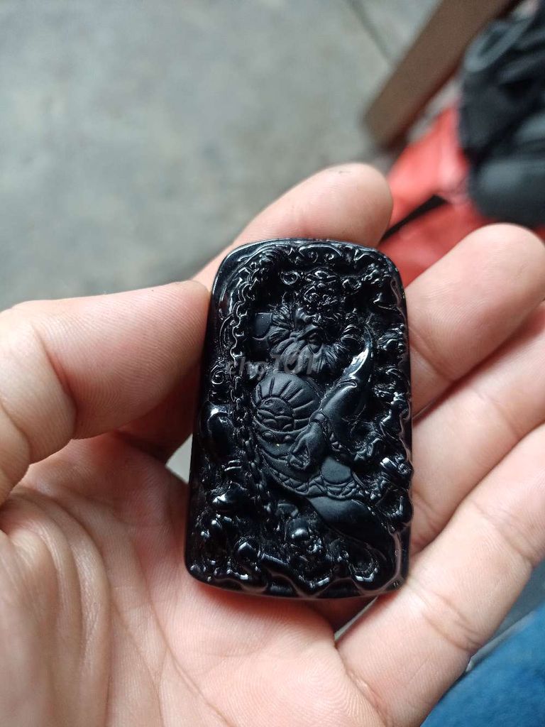 Chúng Quỳ bắt mà đá obsidian.
Giá 250k