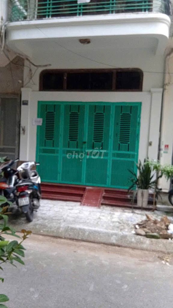 Дом в переулке 47 Nguyen Hong, Dong Da, 5 комнат